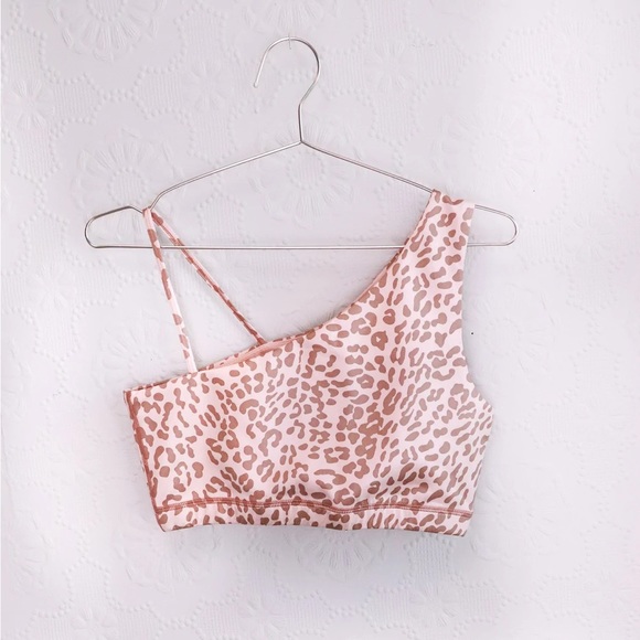 Leopard Print Leggings - Picture 4 of 9